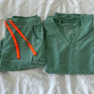 FIGS XS yola bottom, small top